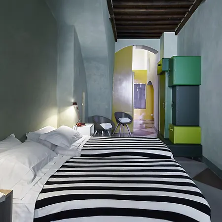 Palazzetto Rosso - Art