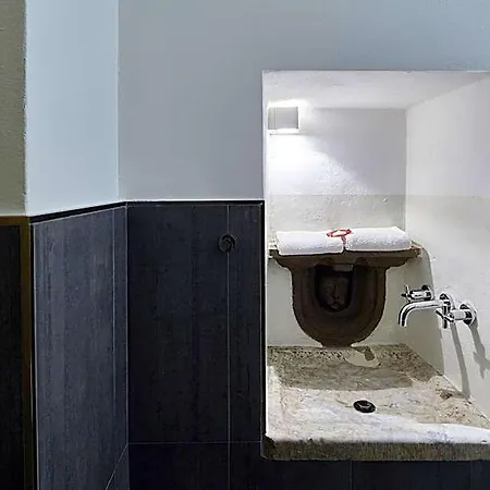 Palazzetto Rosso - Art 3*