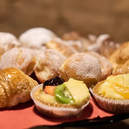 Palazzetto Rosso - Art