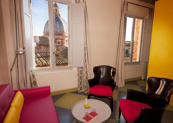 Hotel Palazzetto Rosso - Art Siena